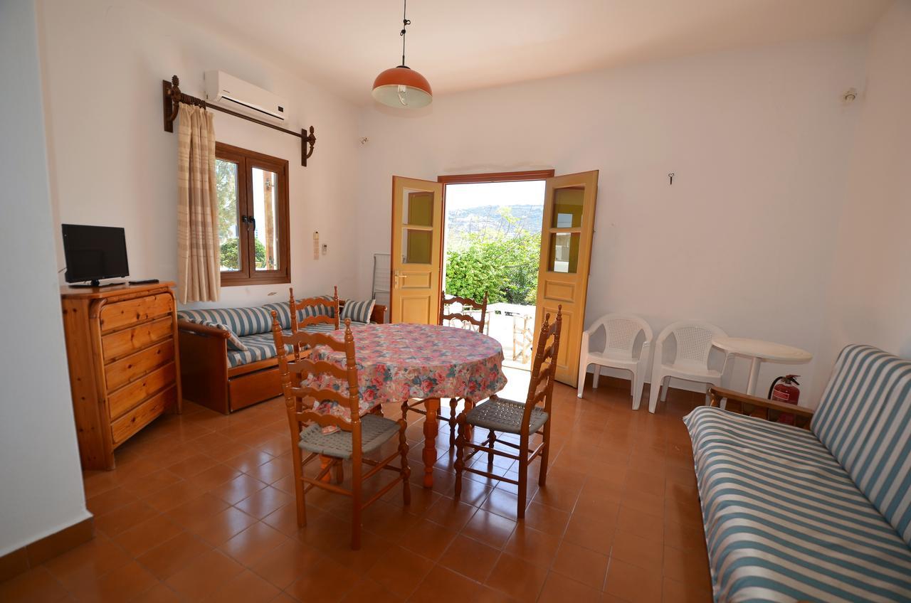 Madoupa Beach Apartments Ornos  Exterior photo